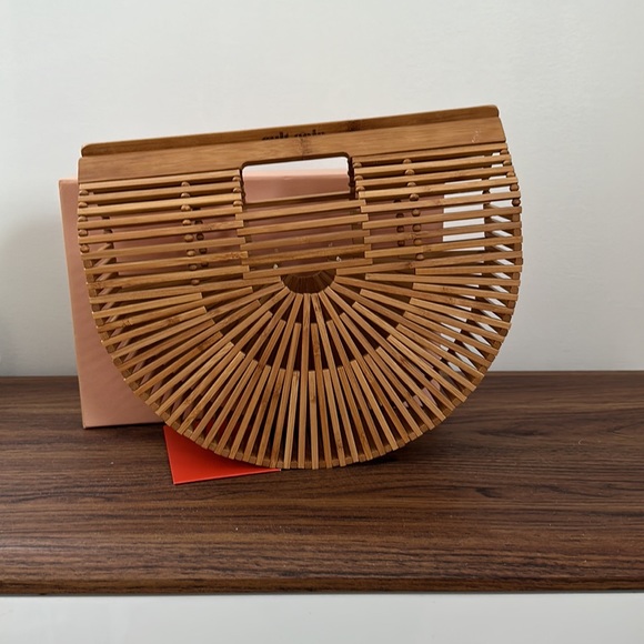 Cult Gaia Small Ark Bag - Picture 4 of 6